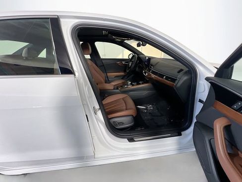 Used 2023 Audi A4 2.0T Premium w/ Convenience Package image 29