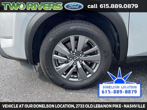 Used 2022 Nissan Pathfinder SV FWD image 14