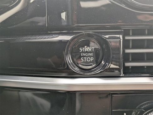 New 2025 Nissan Pathfinder Platinum image 37