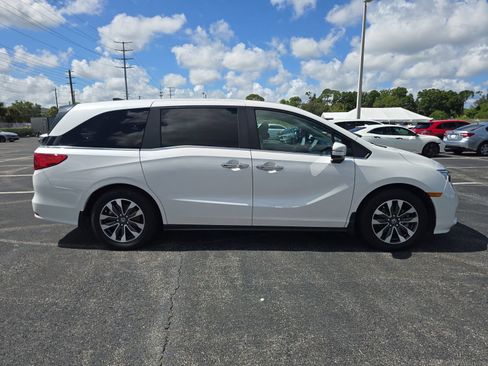 Certified 2023 Honda Odyssey EX-L image 2