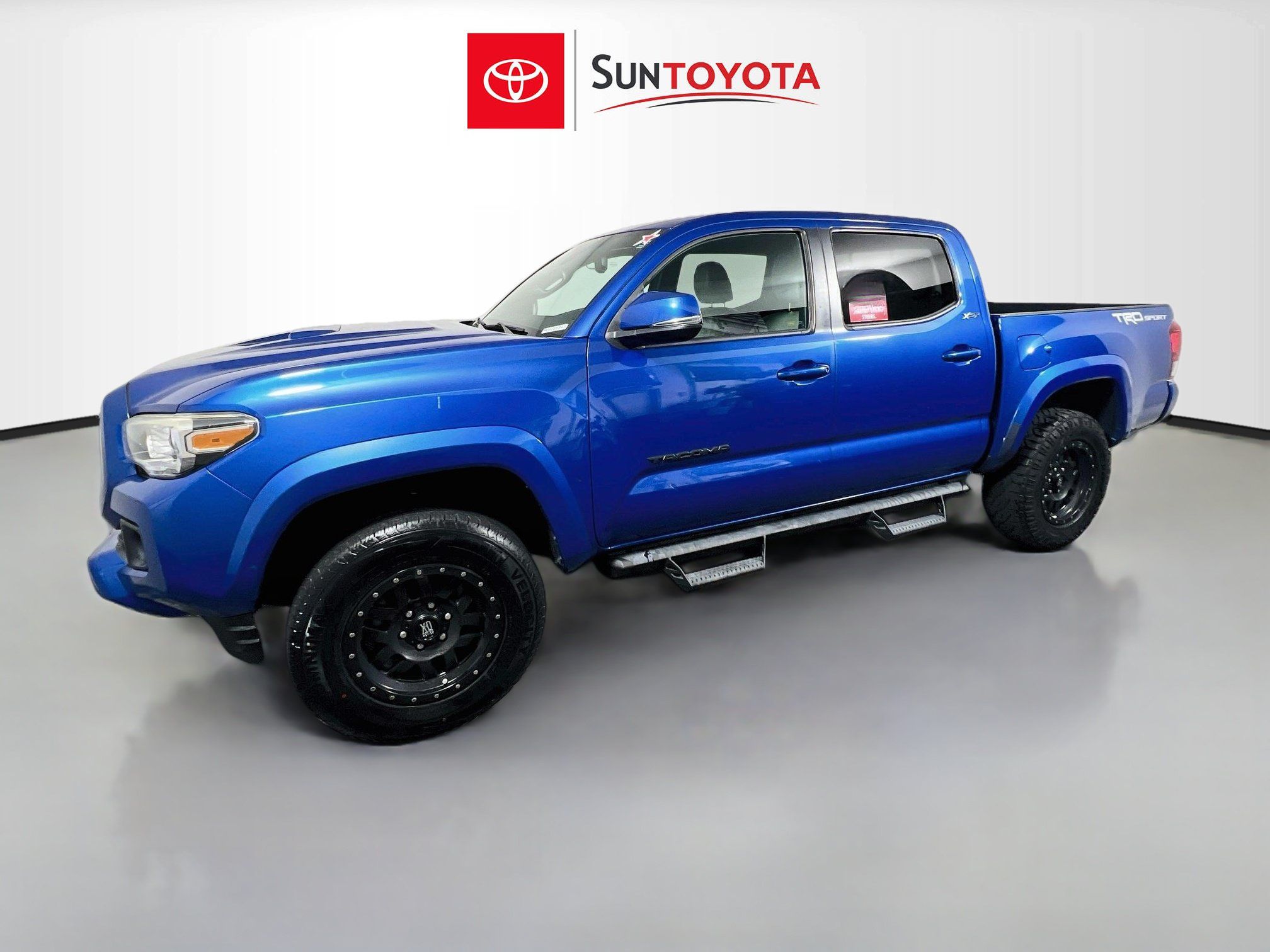 Used 2018 Toyota Tacoma TRD Sport RWD image 9