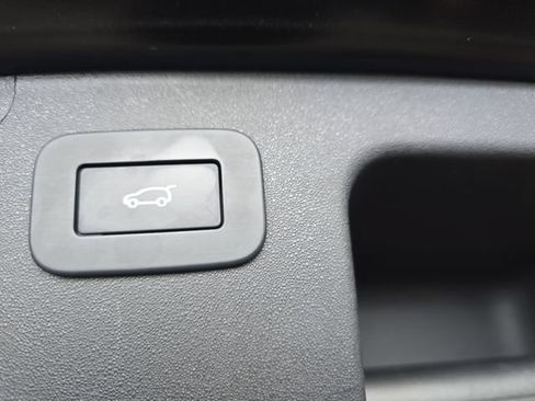 Used 2025 Land Rover Discovery Sport S AWD/4WD image 16