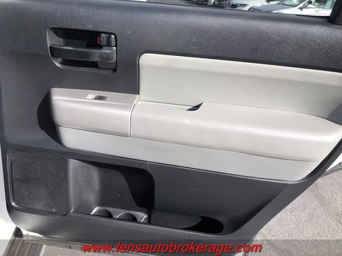 Used 2008 Toyota Sequoia SR5 image 20