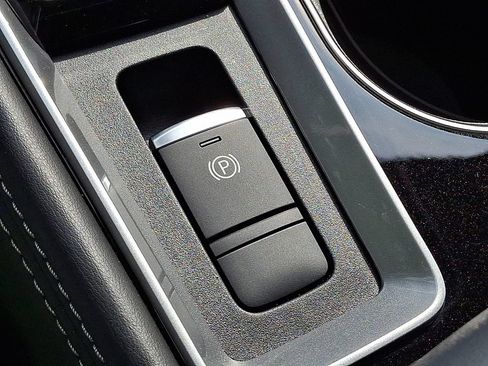 Used 2023 Nissan Altima 2.5 SV AWD/4WD image 29