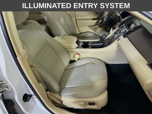 Used 2018 Ford Taurus SE image 13