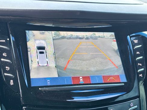 Used 2019 Cadillac Escalade ESV Platinum RWD image 11