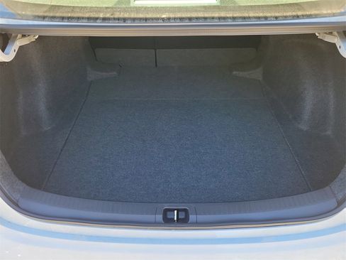 Used 2026 Toyota Corolla LE image 8