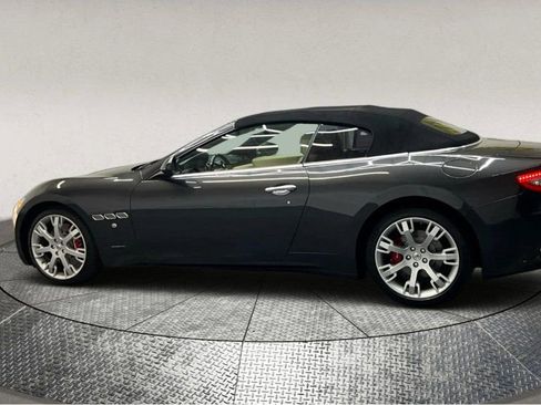 Used 2015 Maserati GranTurismo Convertible image 5