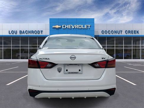 Used 2024 Nissan Altima 2.5 SV image 29