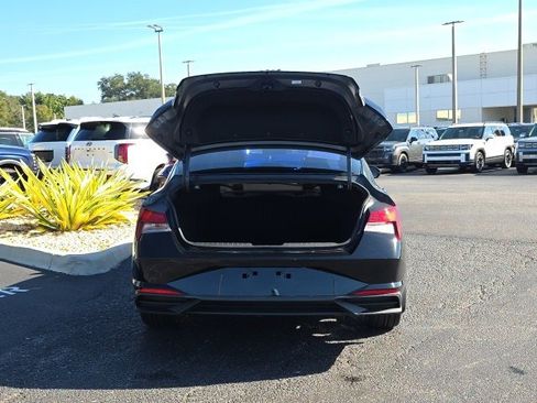 Certified 2023 Hyundai Elantra SEL w/ Convenience Package image 22