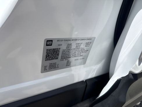 Used 2022 Chevrolet Equinox RS AWD/4WD image 6
