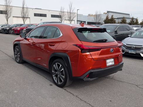 Used 2020 Lexus UX 250h w/ Premium Package image 3