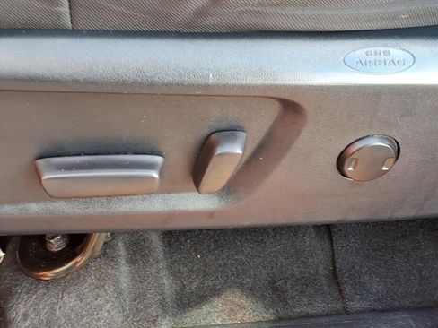 Used 2018 Toyota Tundra SR5 w/ SR5 Upgrade Package image 5