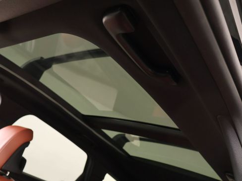 Used 2023 Kia Sportage SX image 15