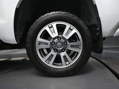 Used 2021 Toyota Tundra 1794 Edition AWD/4WD image 11