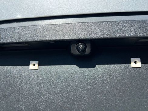 Used 2022 Rivian R1T Launch Edition image 68