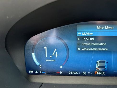 Used 2023 Ford Escape Active w/ Tech Pack #2 AWD/4WD image 3