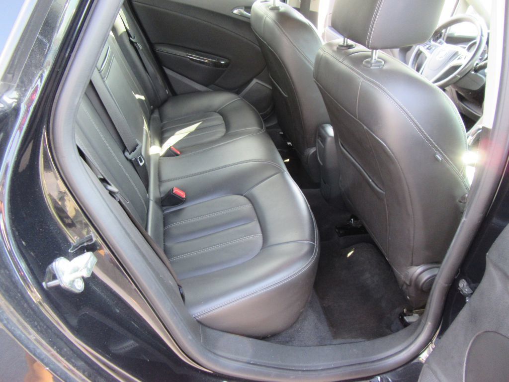 Used 2015 Buick Verano Leather FWD image 12