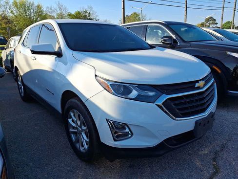 Used 2018 Chevrolet Equinox LT image 2