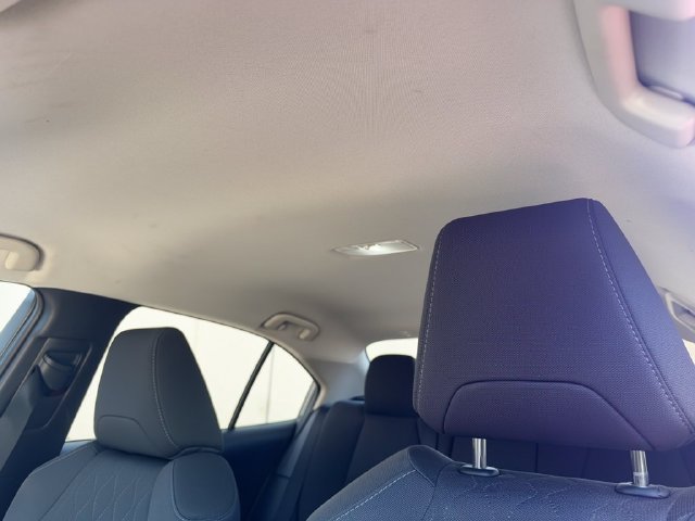 Used 2022 Toyota Corolla LE FWD image 27