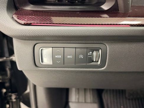 Certified 2024 Chevrolet Traverse RS image 20