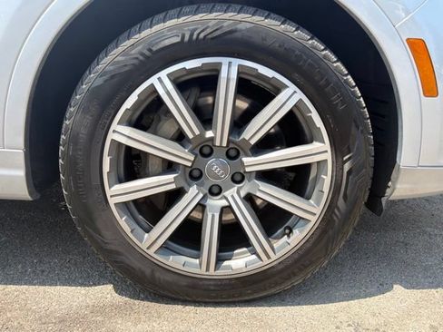 Used 2019 Audi Q7 3.0T Premium Plus AWD/4WD image 47