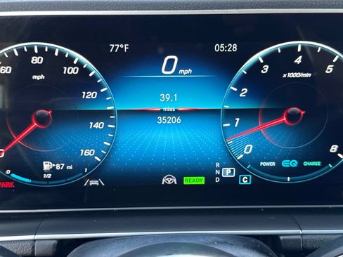 Used 2023 Mercedes-Benz GLS 580 4MATIC image 32
