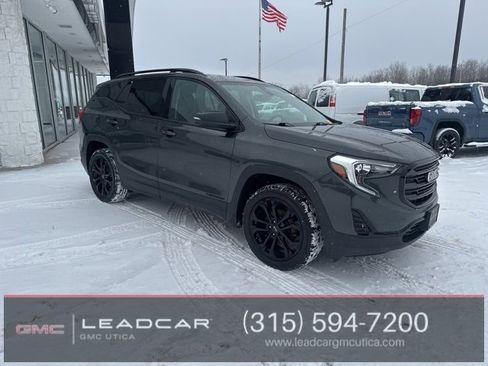 Used 2020 GMC Terrain SLE w/ Driver Convenience Package image 9