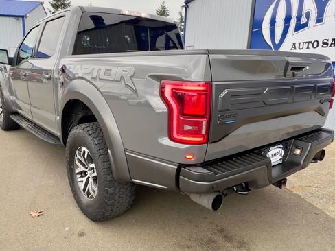 Used 2018 Ford F150 Raptor w/ Equipment Group 802A Luxury image 10