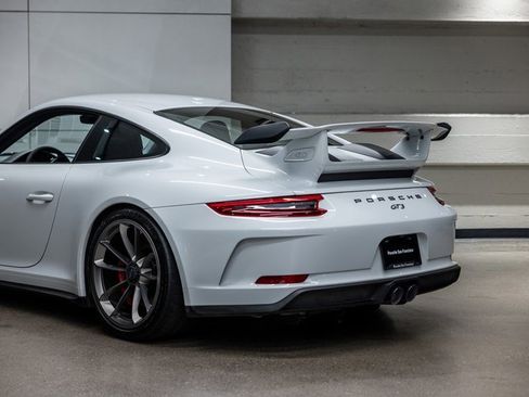 Used 2018 Porsche 911 GT3 image 24