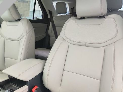 New 2026 Ford Explorer Active AWD/4WD image 9