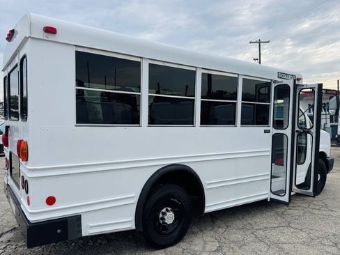Used 2007 Chevrolet Express 3500 w/ School Bus Package RWD image 7