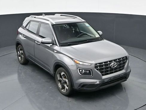 Used 2020 Hyundai Venue SEL w/ Convenience + Premium Package FWD image 24