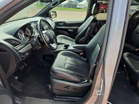 Used 2019 Dodge Grand Caravan GT FWD image 9