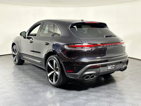 Certified 2023 Porsche Macan AWD/4WD image 3