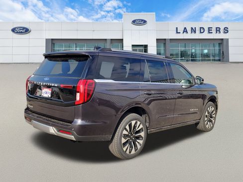New 2026 Ford Expedition Platinum w/ Driver's Package image 3