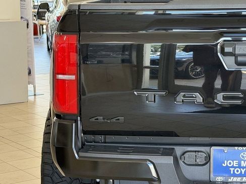 Used 2026 Toyota Tacoma SR5 AWD/4WD image 10