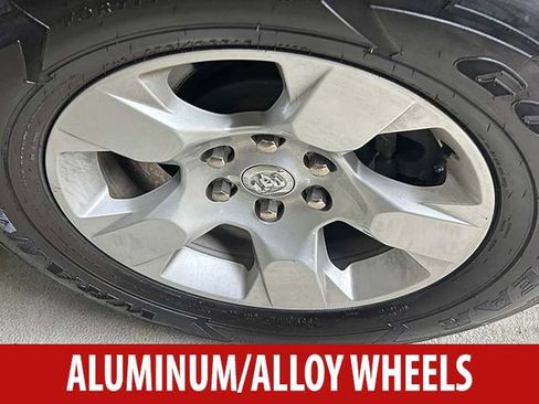 Used 2024 RAM 1500 Big Horn AWD/4WD image 7