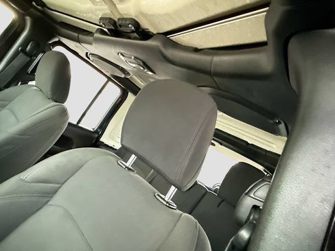 Used 2021 Jeep Wrangler Unlimited Sport AWD/4WD image 20