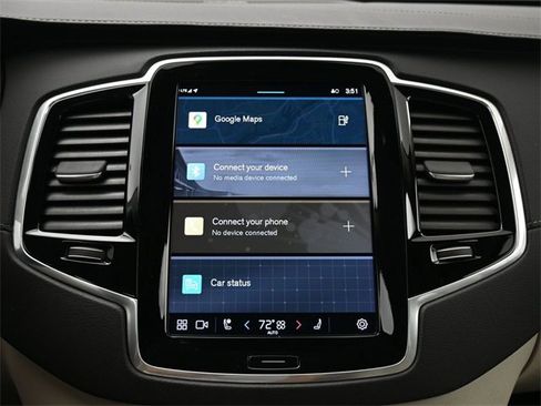 Used 2024 Volvo XC90 T8 Ultimate w/ Lounge Package image 14