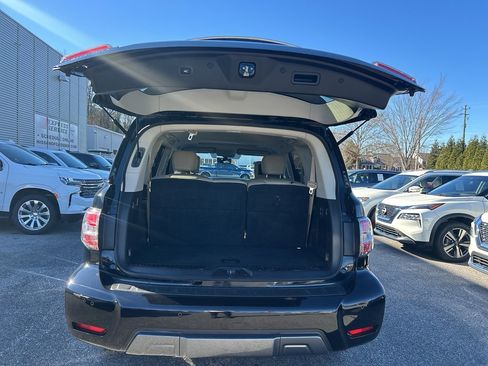 Used 2019 Nissan Armada Platinum w/ Captain's Chairs Package image 10