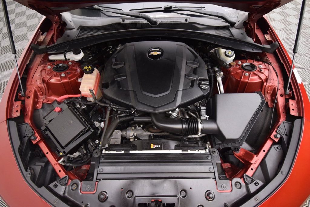 Used 2017 Chevrolet Camaro LT RWD image 22