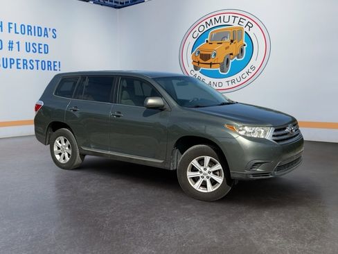 Used 2013 Toyota Highlander Base image 7