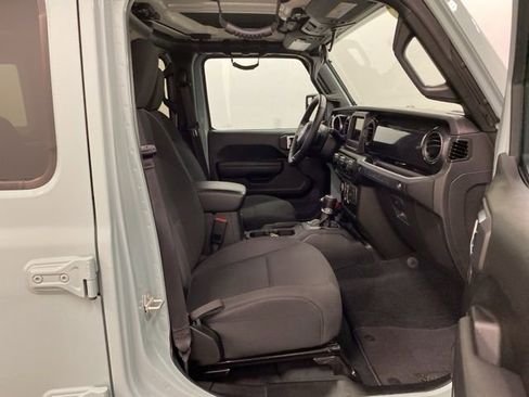 Used 2023 Jeep Wrangler Sport image 26