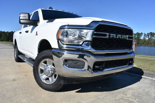 Used 2024 RAM 2500 Tradesman w/ Chrome Appearance Group AWD/4WD image 1