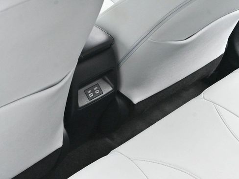 Used 2024 Toyota Corolla XSE FWD image 27