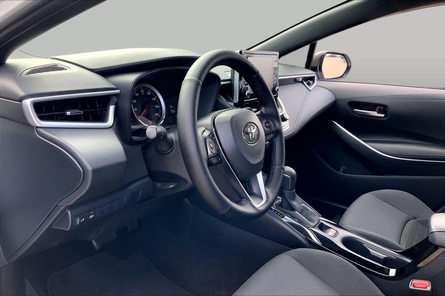Used 2021 Toyota Corolla SE FWD image 17