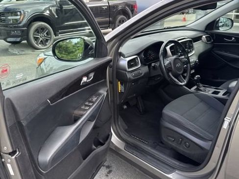 Used 2016 Kia Sorento AWD w/ LX Convenience Package image 14