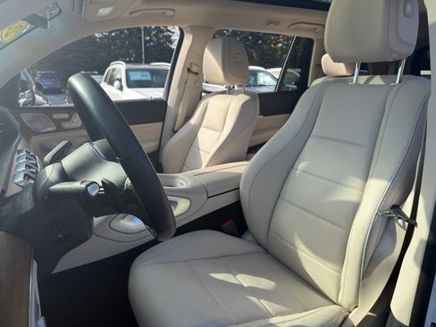 Certified 2022 Mercedes-Benz GLS 450 4MATIC image 25