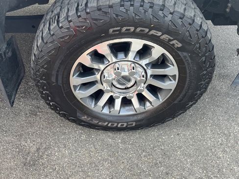 Used 2022 Ford F250 XL w/ STX Appearance Package image 26